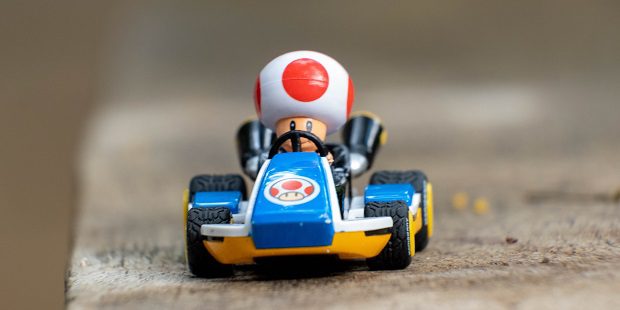 Il invente un kart pour rouler sur les voies ferrées !