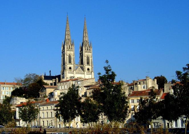 Aller à Niort en bus