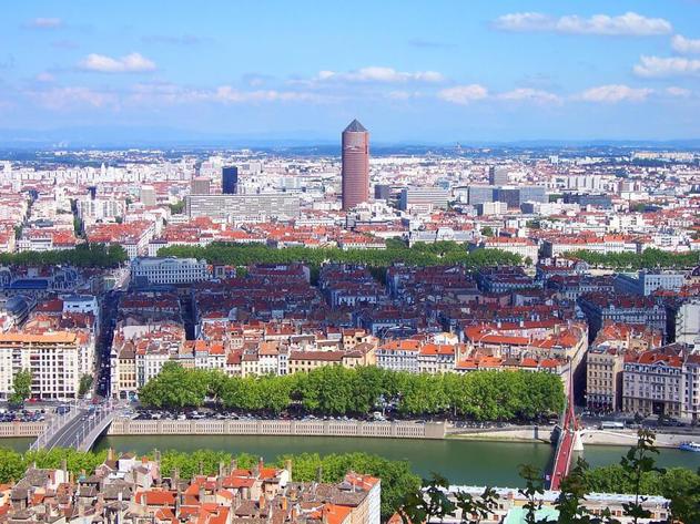 Aller à Lyon en bus