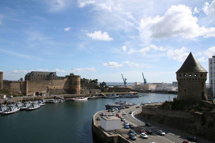 Aller à Brest en bus