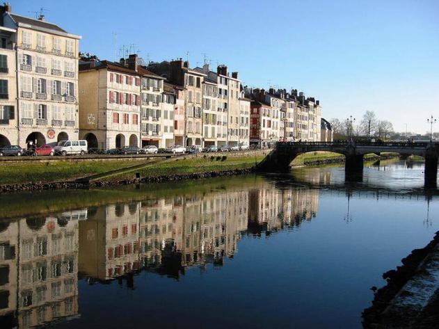 Aller à Bayonne en bus