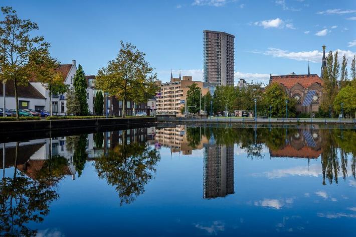 Aller à Eindhoven en bus